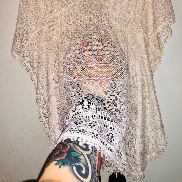 Cover up - Picture 2 of 4